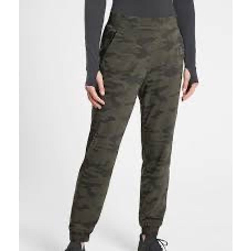 Athleta Brooklyn Camo Lined Jogger, Olive Camo Lux SIZE 4 #631615  EUC